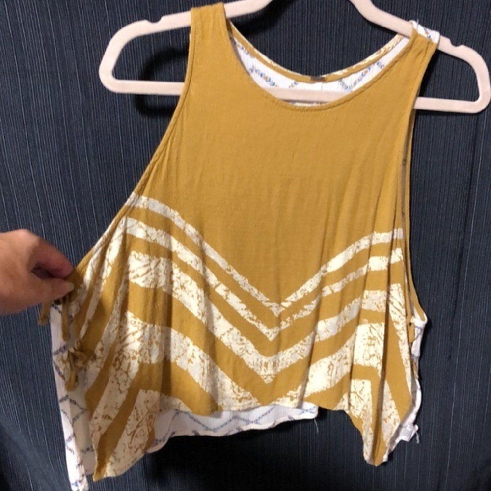 Breezy Free People shirt perfect for pairing with a bralette or bandeau‎ A105 - Picture 3 of 6